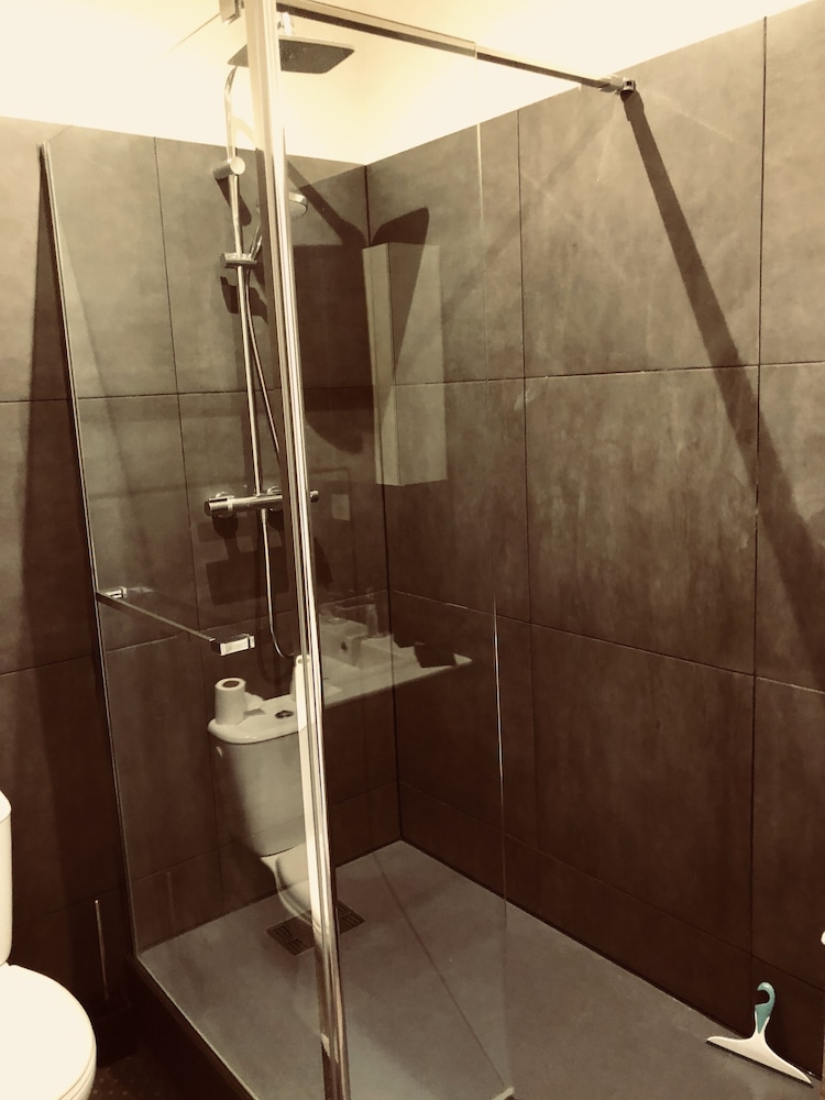 Photo 51