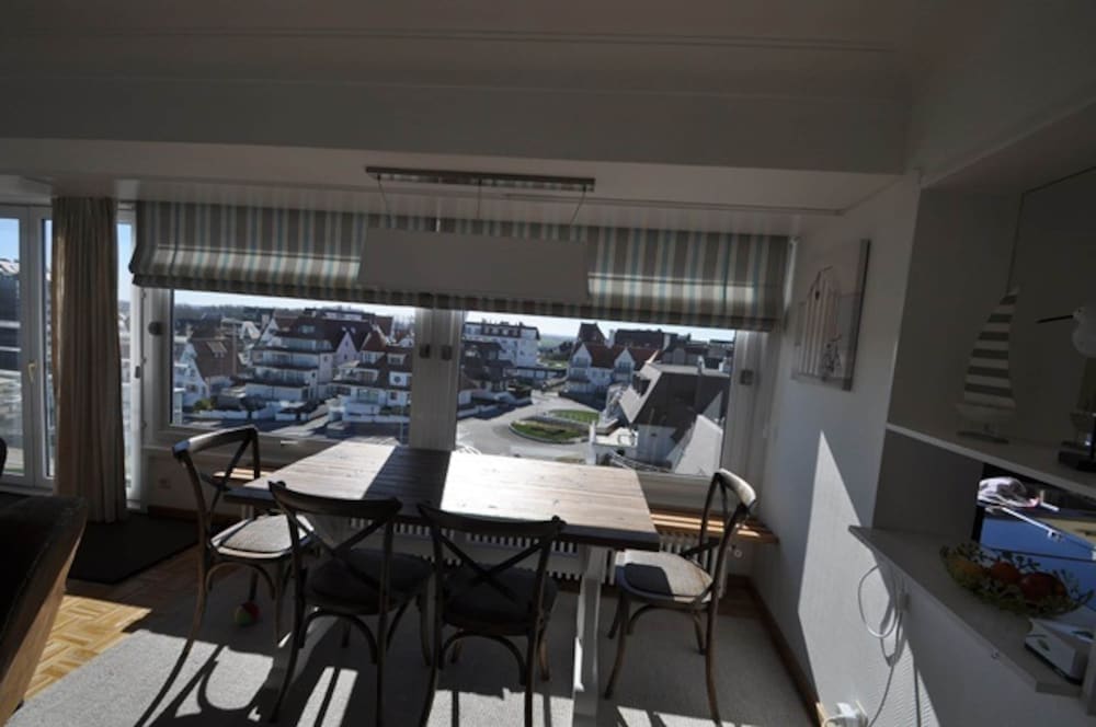 Apartment in Duinbergen With Sea Views