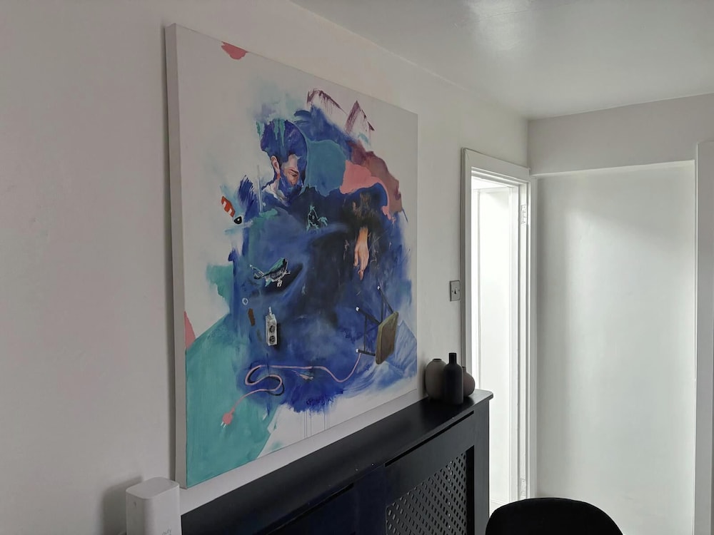 1 Bed Flat - Sleeps 2 - Parking - Wifi