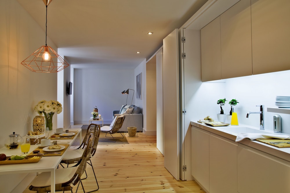 Lisbon Five Stars Apartments Combro 77