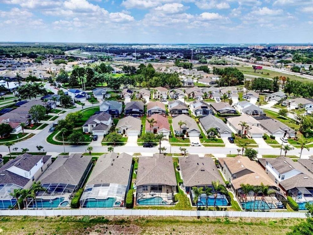 4br Resort Villa W/ Pool & Spa Close To Disney 4 Bedroom Villa