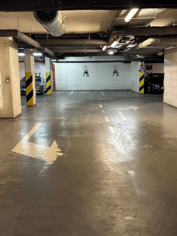 Absyntapart Krawiecka - parking w cenie