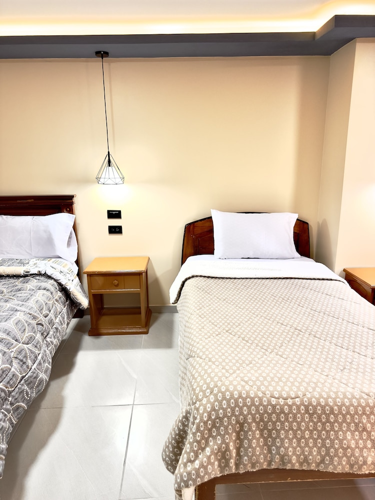 Hostal Niiza view 4