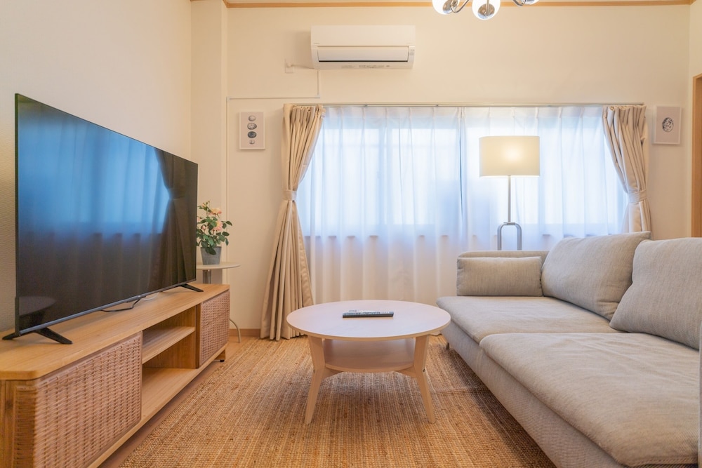Osaka Maple Court