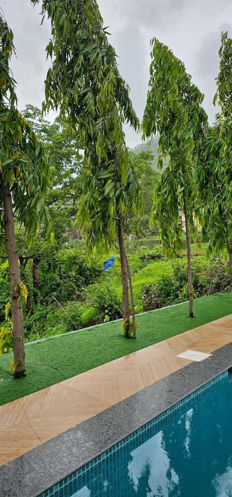 Solace By Joy Suites view 2
