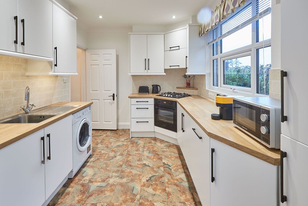 Host Stay Thamesview