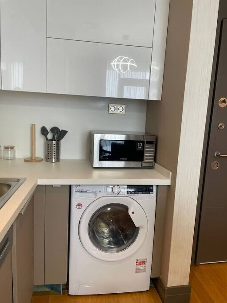 Stylish1 1 Apartment in Batisehir Near Mail of IST