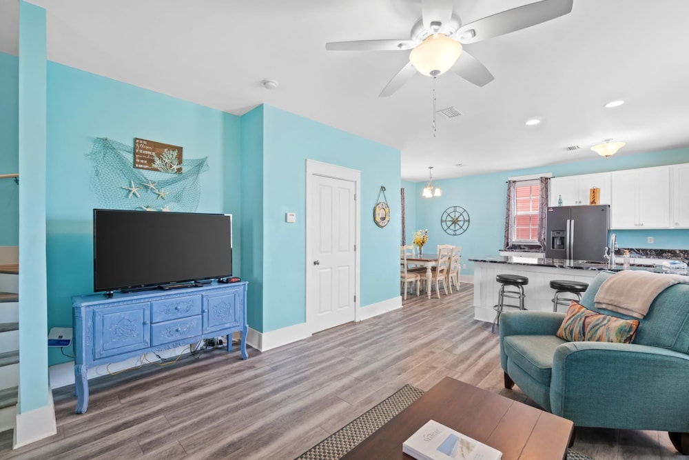 Pet Friendly Beach House - Sandy Toes