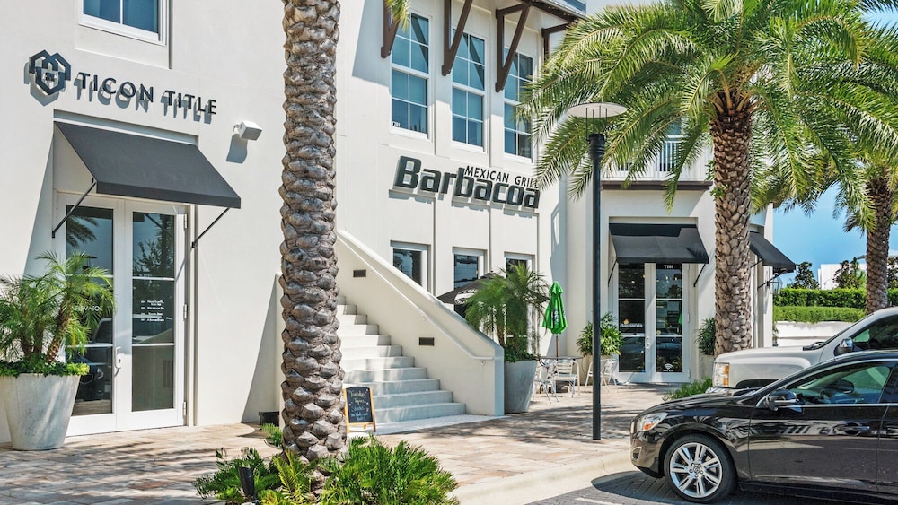 Palm Sounds: Gulf Views & Easy Beach Access!