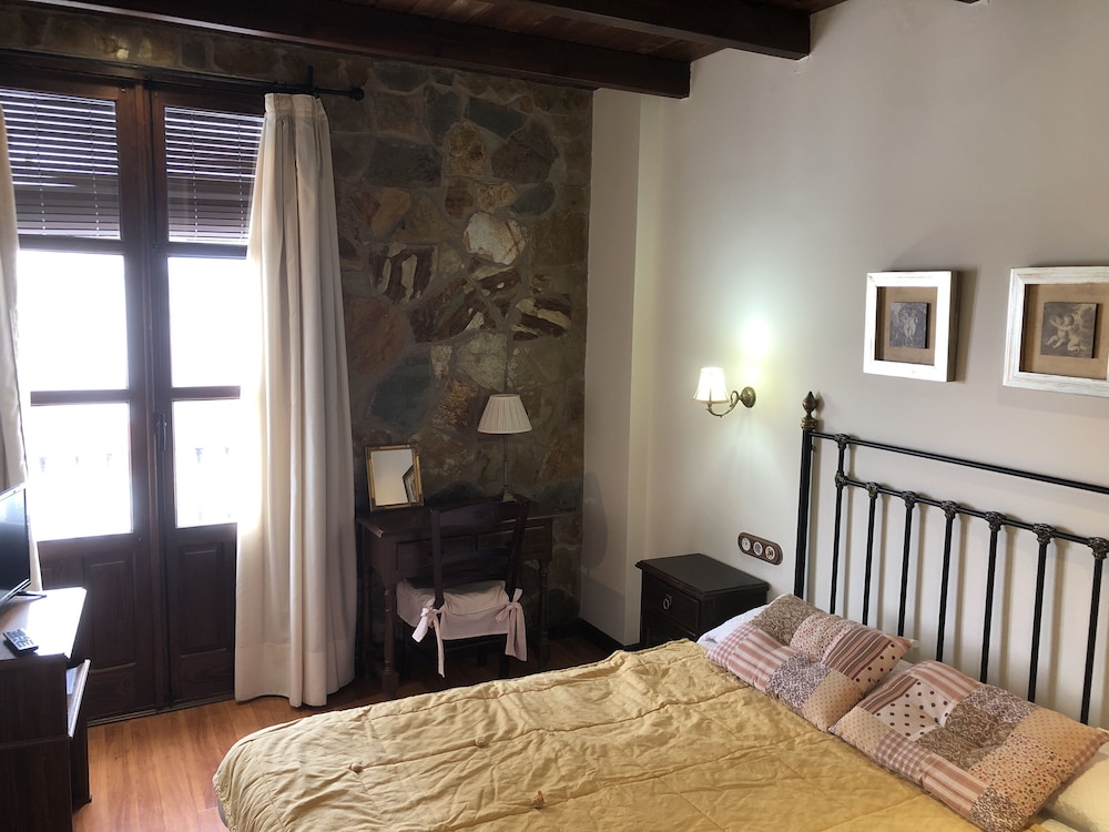 Hostal Dosca photo 5