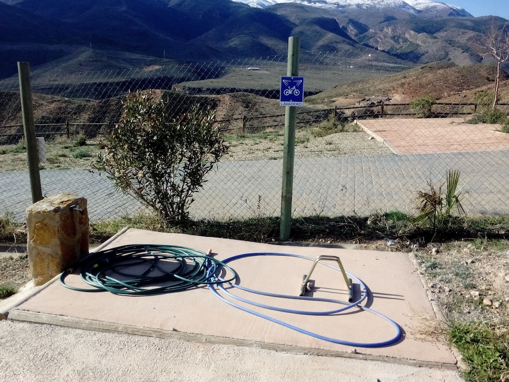 Camping Almocita
