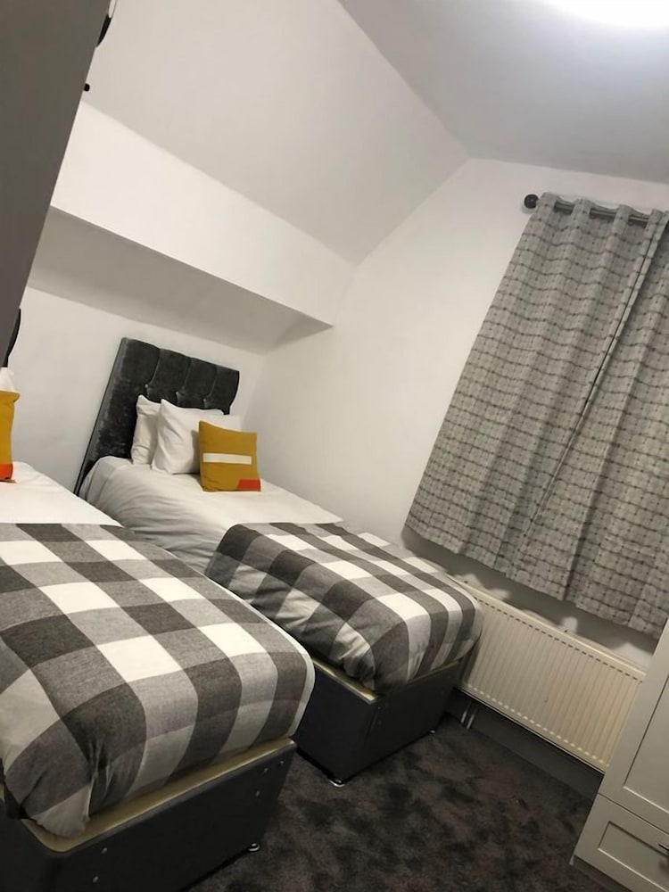 Ashfield Hotel