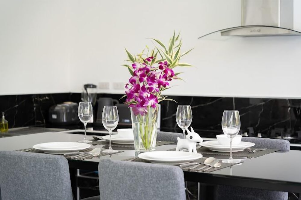 Bougain Villas Salad Beach view 5
