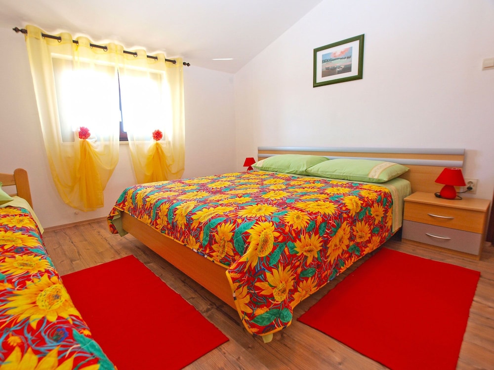 Apartments Blazenka 1270