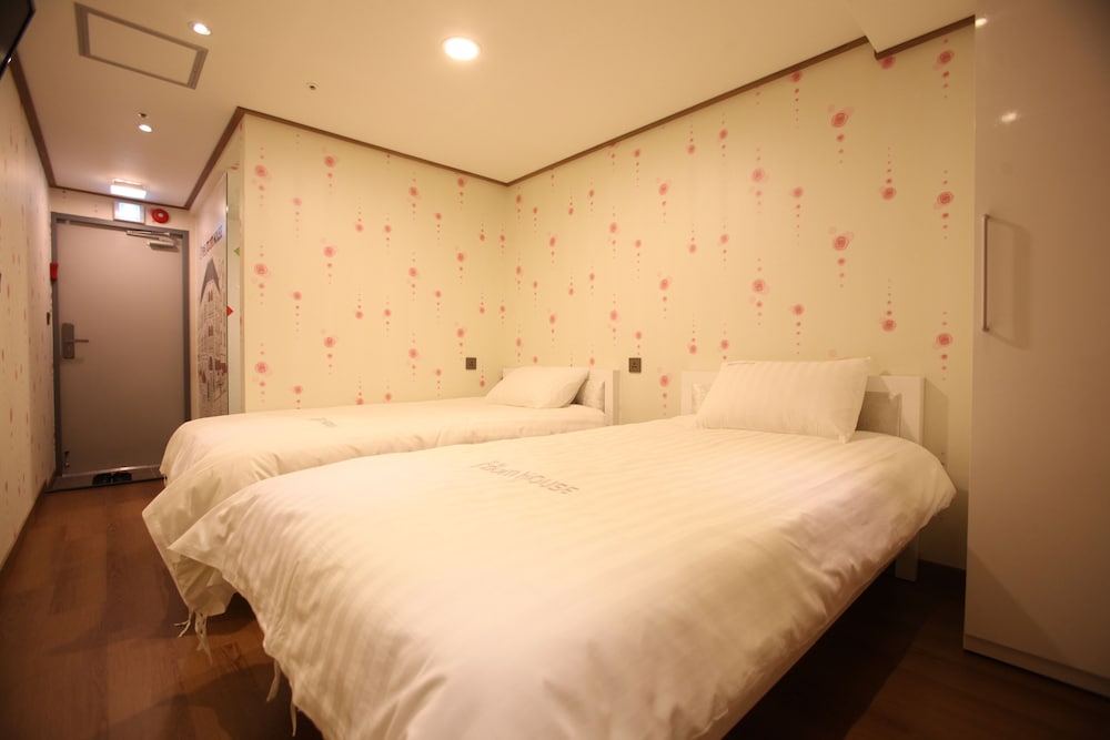 Myeongdong MOM House