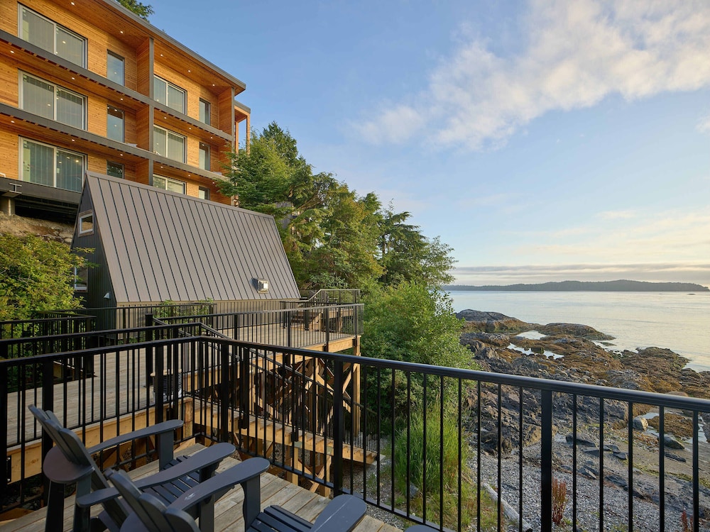 Tofino Vacations - Duffin Cove Oceanfront Lodging - Property Image 5