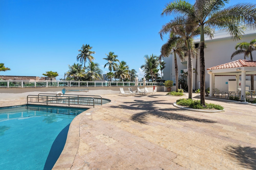 Condado Lagoon by Otium