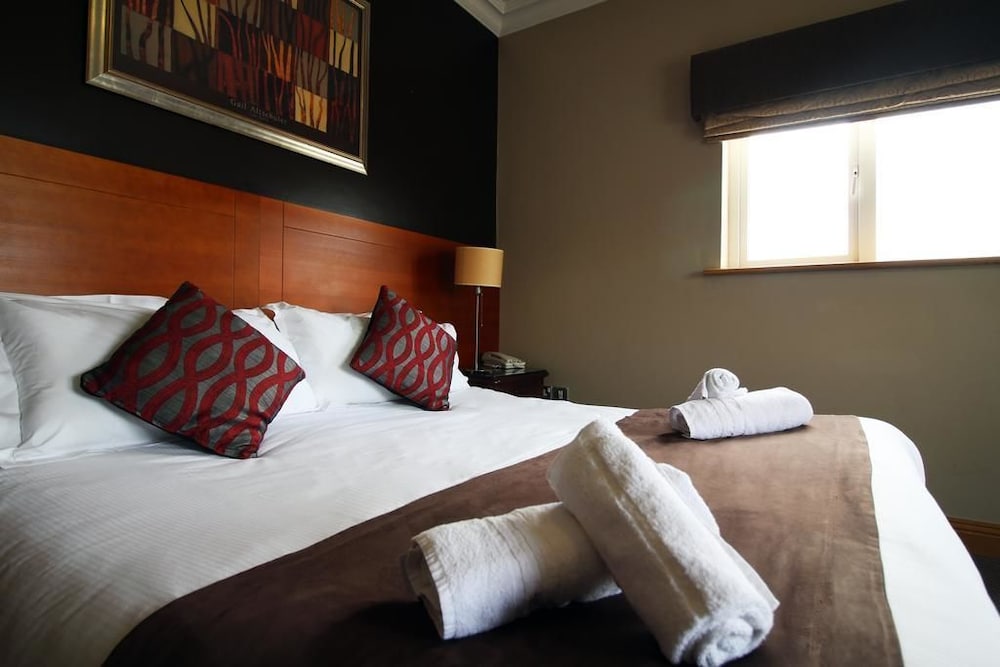 Ennis Vacations - Ashford Court Boutique Hotel - Property Image 3