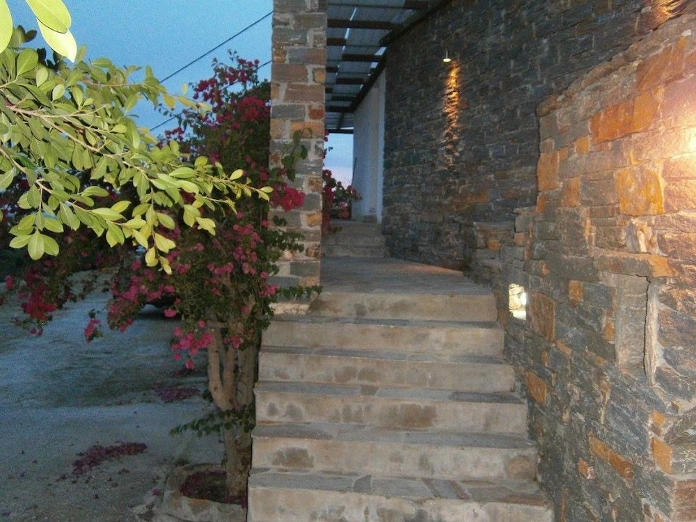 Elea Koundouros view 3