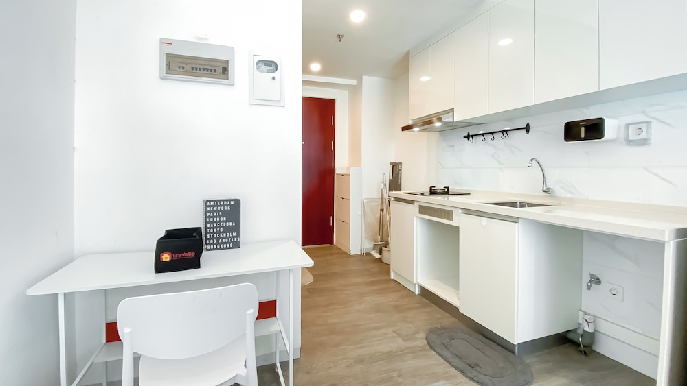 Comfortable And Simply Studio At Sky House Alam Sutera Apartment