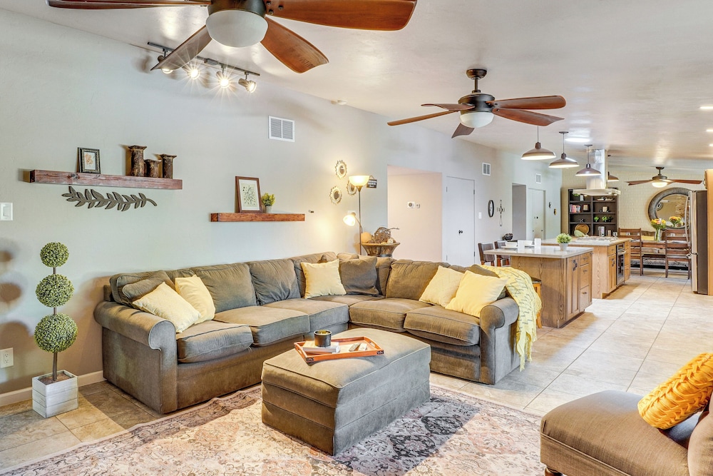 Dog-Friendly Getaway w/ Patio in Tucson!