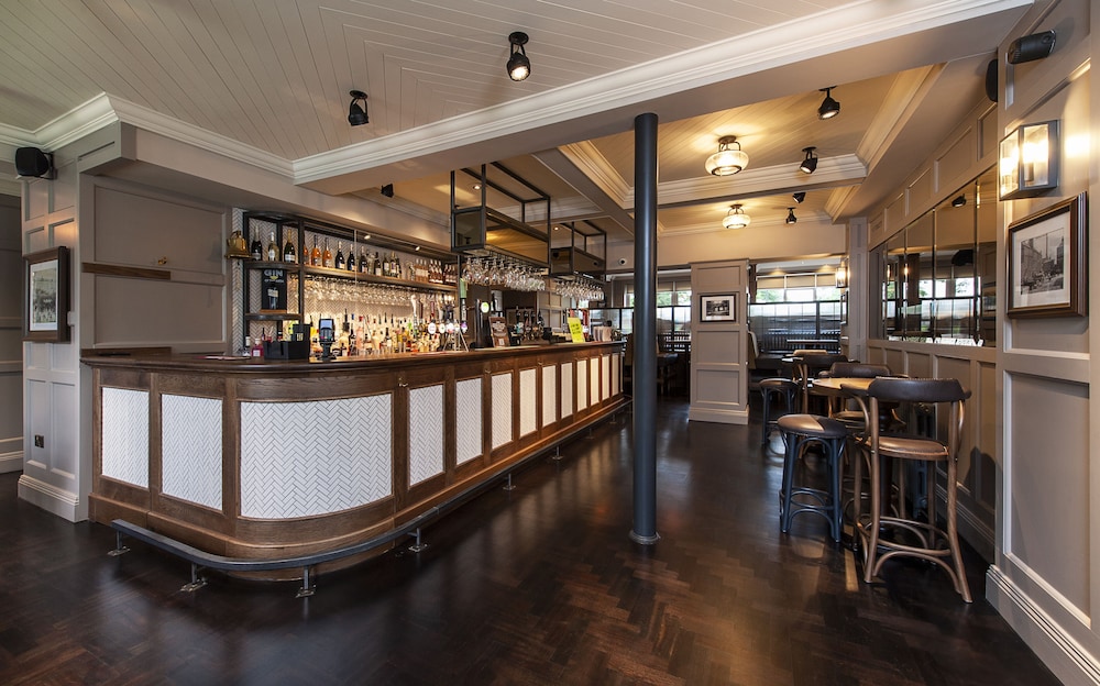 Altrincham Vacations - The Bulls Head Hotel - Property Image 7