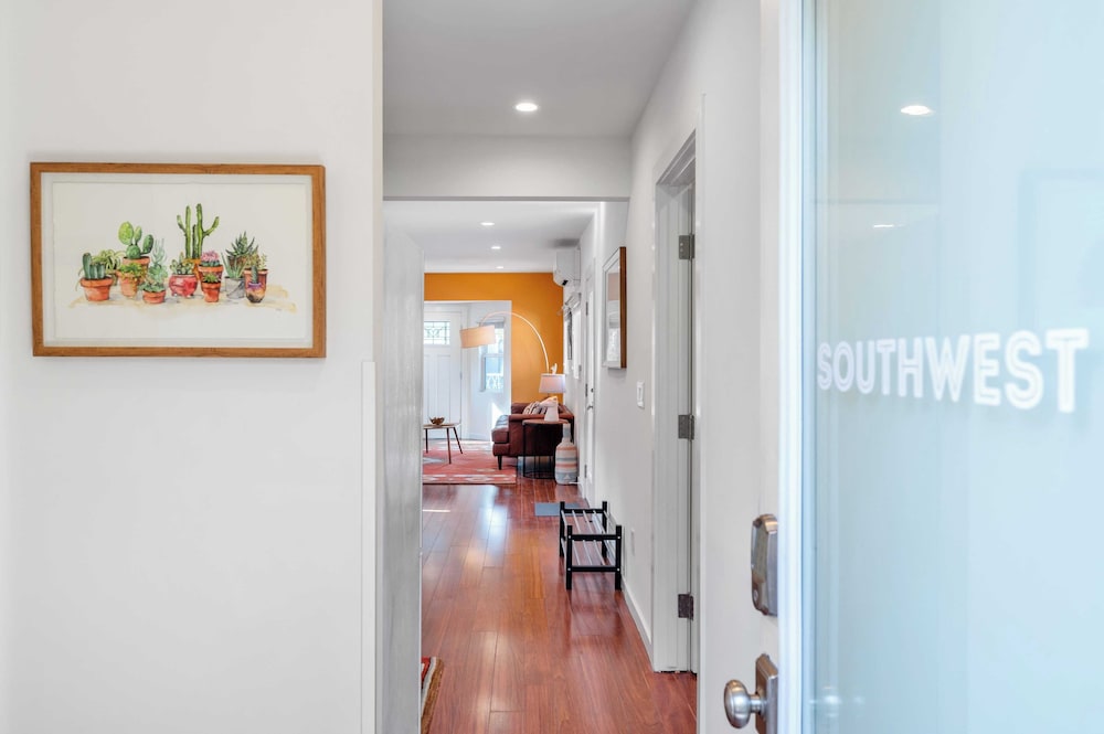 2 Units in Prime Hollywood Location Chic Renovated 1bdrs w/ Patio Avantstay