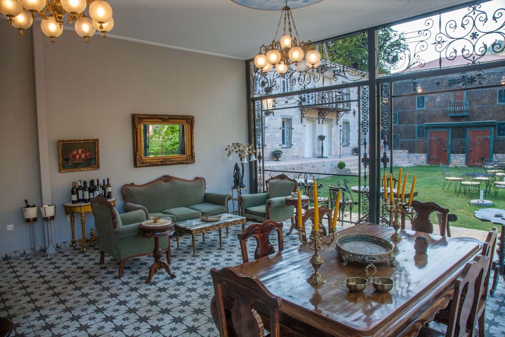 Armata Luxury - Property Image 11