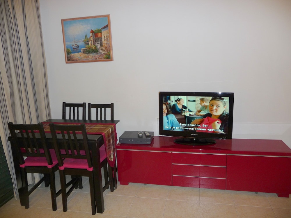 Elena Apartments