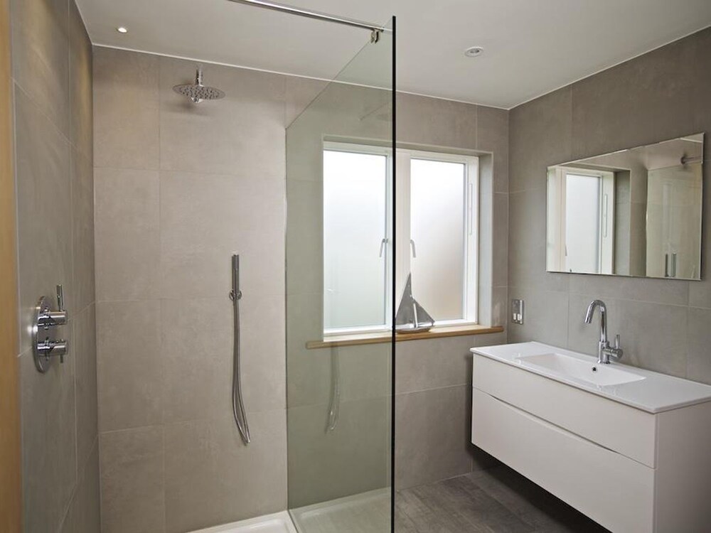 3 The Drive, Hillfield Village