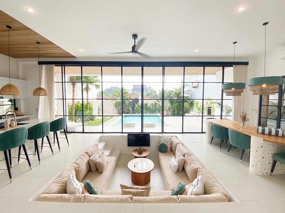 Arrova Bali by Blacksand