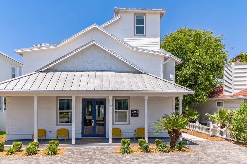 Bohemian Beach Retreat Fully Stocked Villa Near Beach w Pool Outdoor Dining