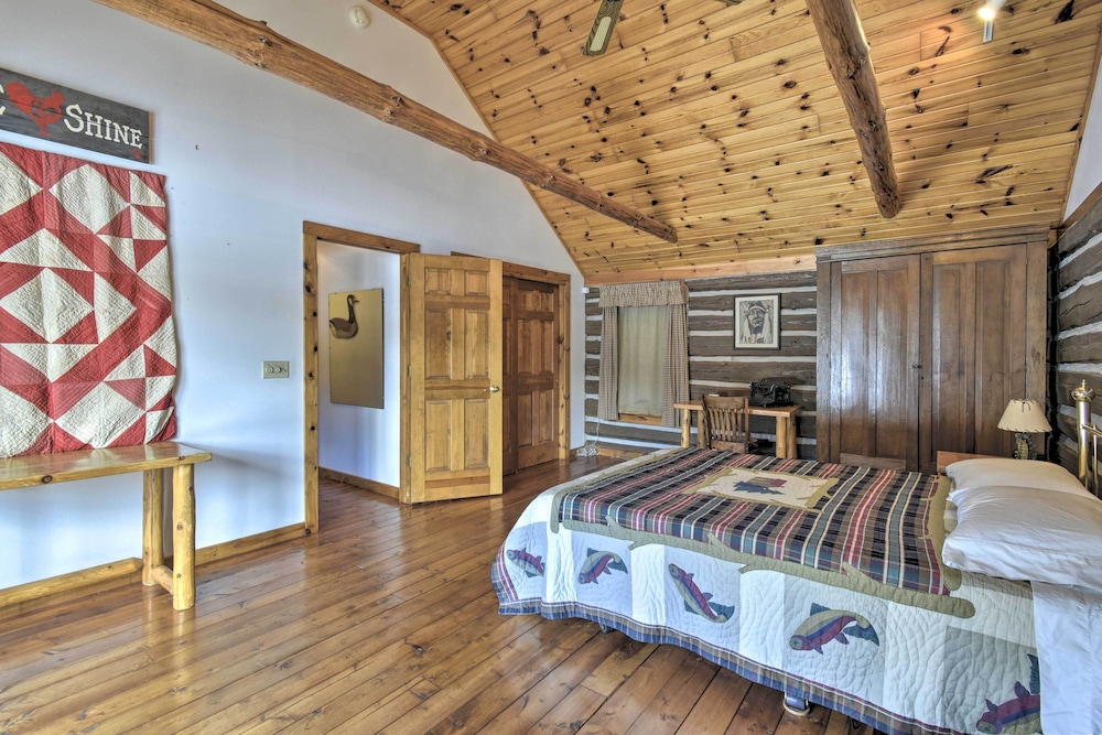 Log Cabin on the Wolf River w/ Private Hot Tub! view 3