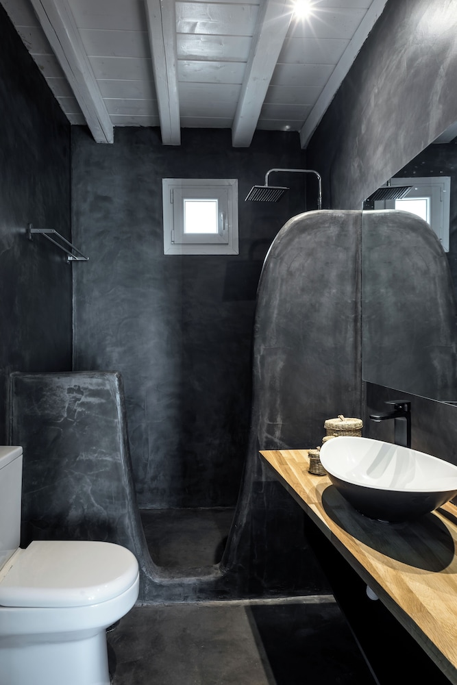 Mykonist Merchia Beach Villas & Suites