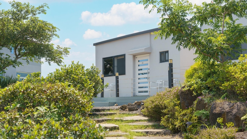 Jeju Joyhouse view 5