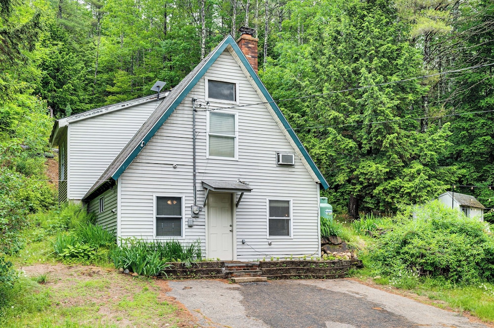 10 Mi to Newfoundland Lake: Updated Forest Retreat