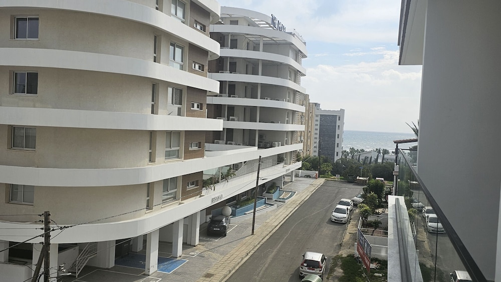 86 LCA - Stay Mackenzie Beach Luxurious Studio