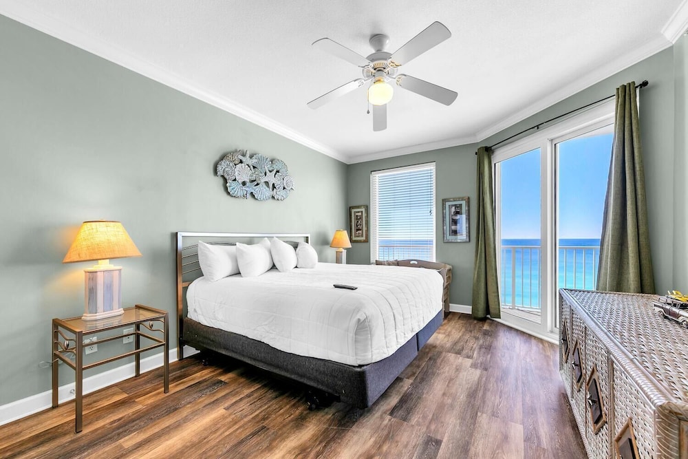 Grandview East 1002