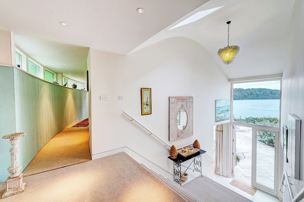 Curlew House