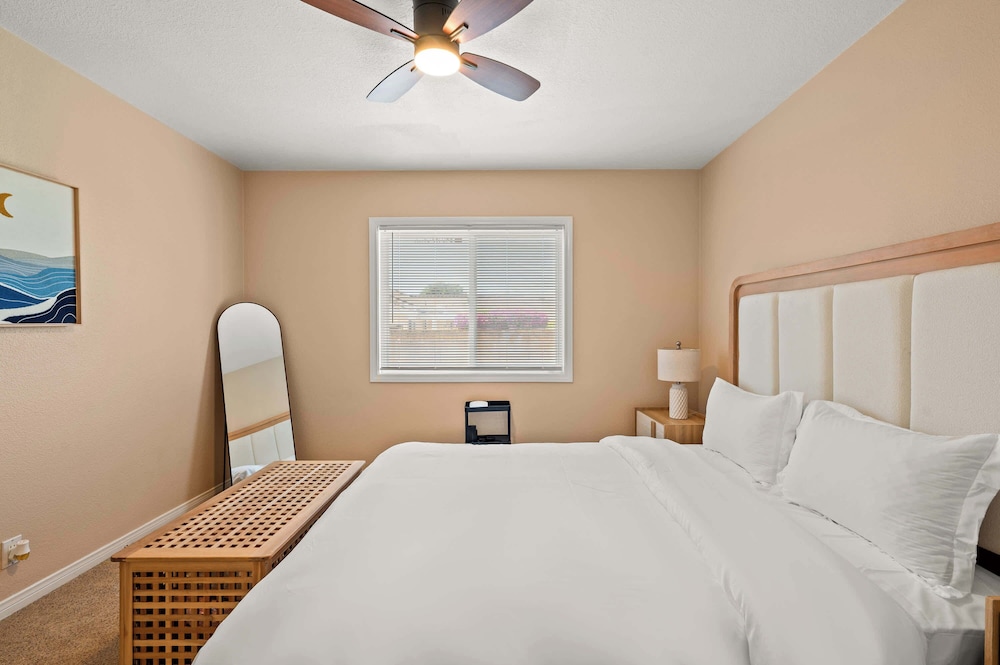 Modern Serenity Near LA Tranquil 3BR Stay