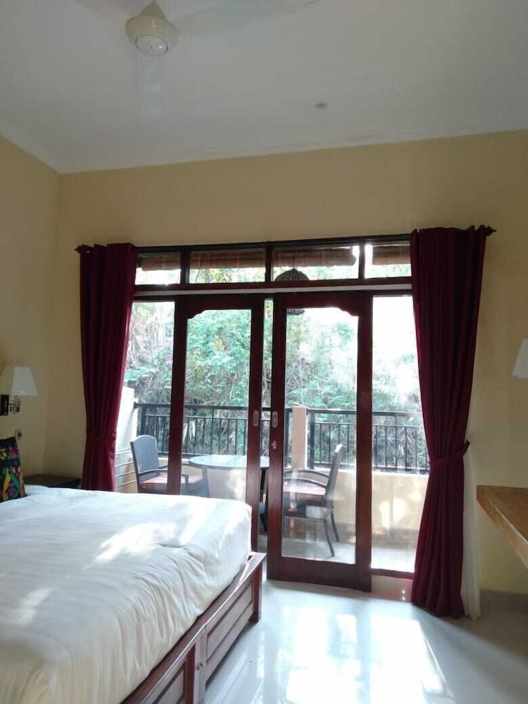 Topok House view 4