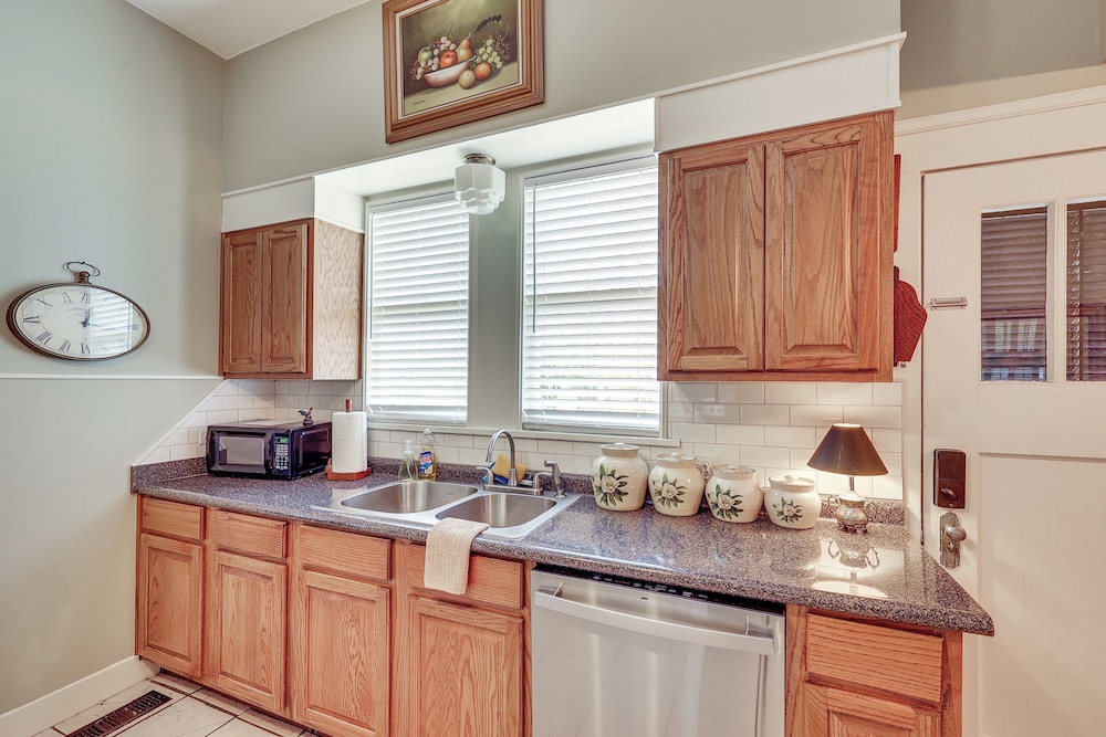 Great for Gatherings! Gem < 1 Mi to Dtwn Texarkana