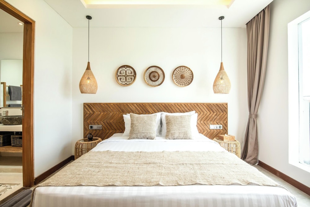 Brand New 4br Villa 400 to Finns Canggu