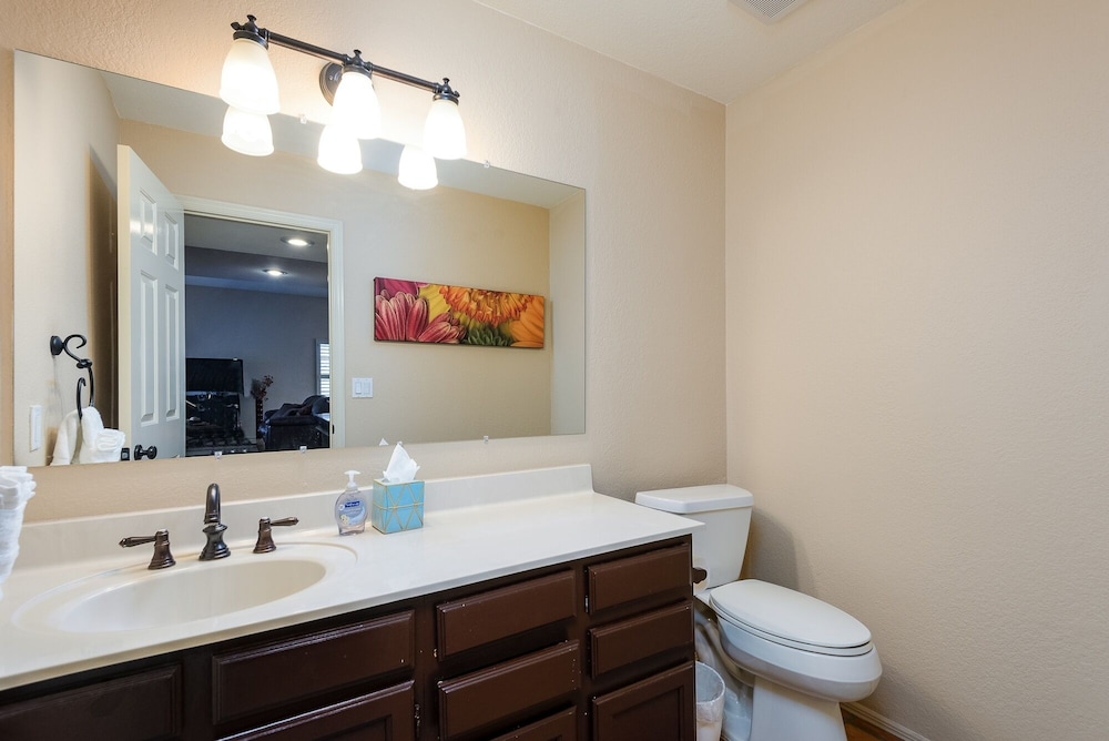 Casa Kierland 4 Bedroom Home by RedAwning