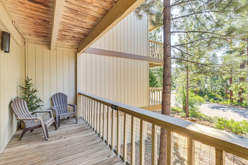 5 Mi to Northstar Resort! Multi-level Family Condo