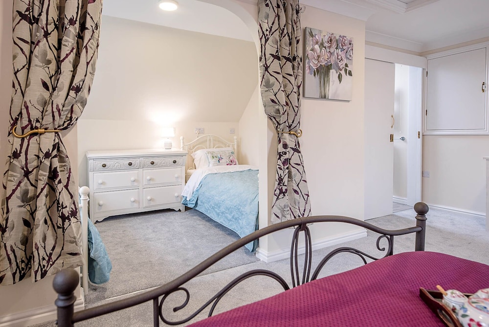 Liv's Place Bramfield Air Manage Suffolk view 5
