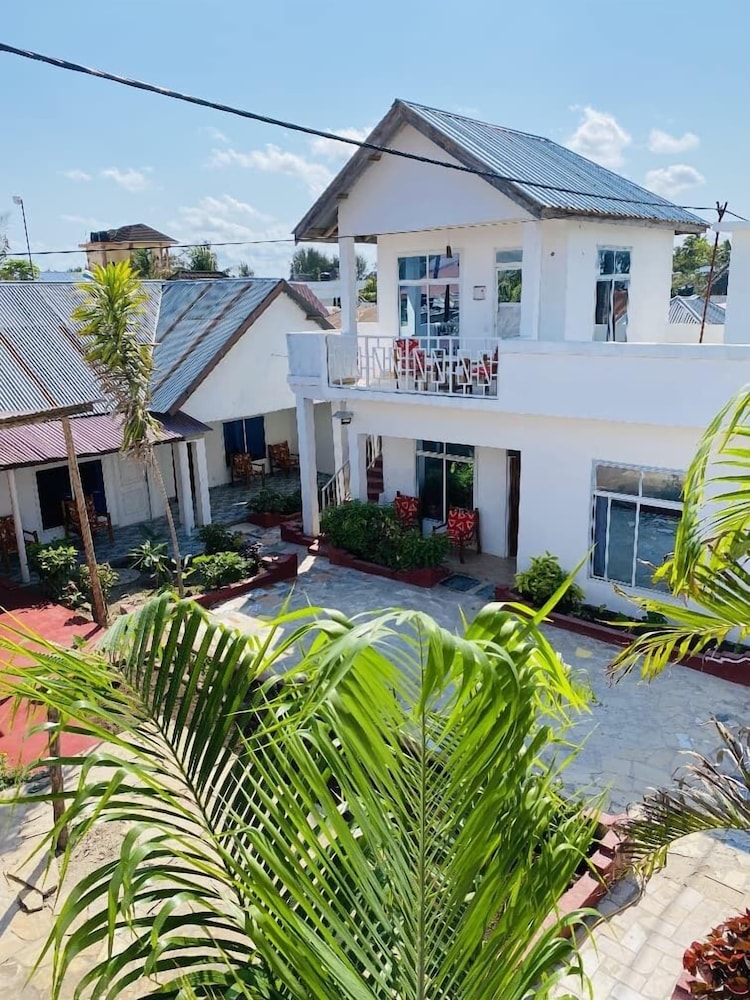 Karibu House Paje
