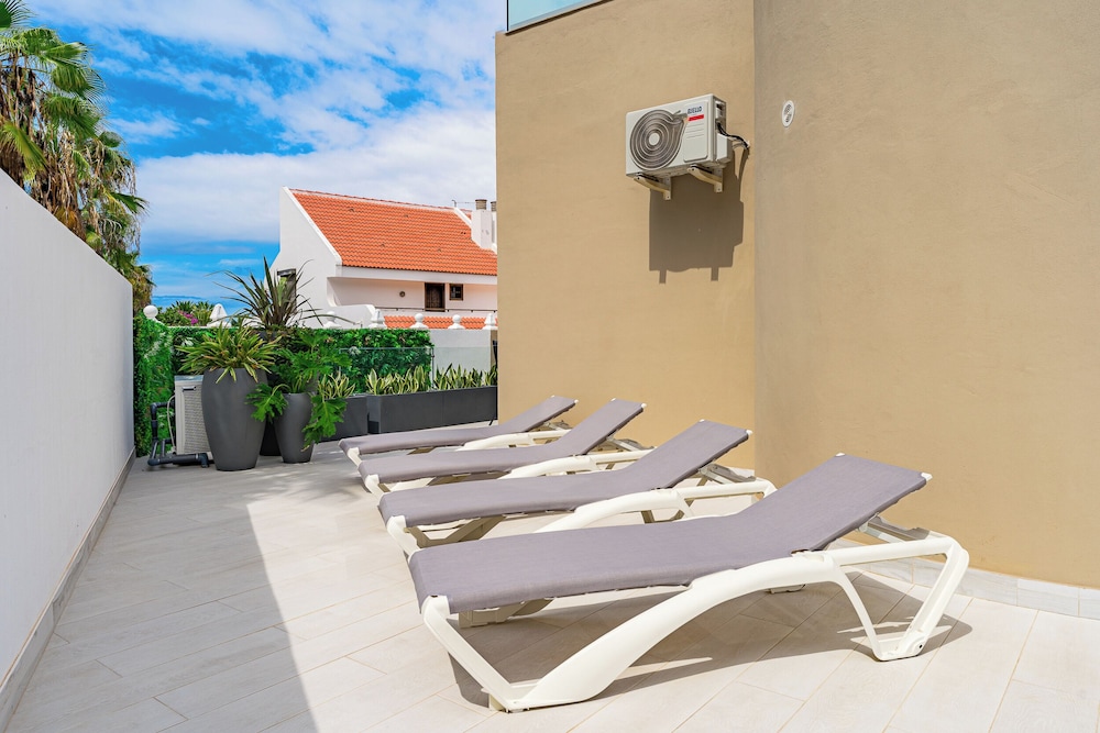 BAL Apartments - Adults Only