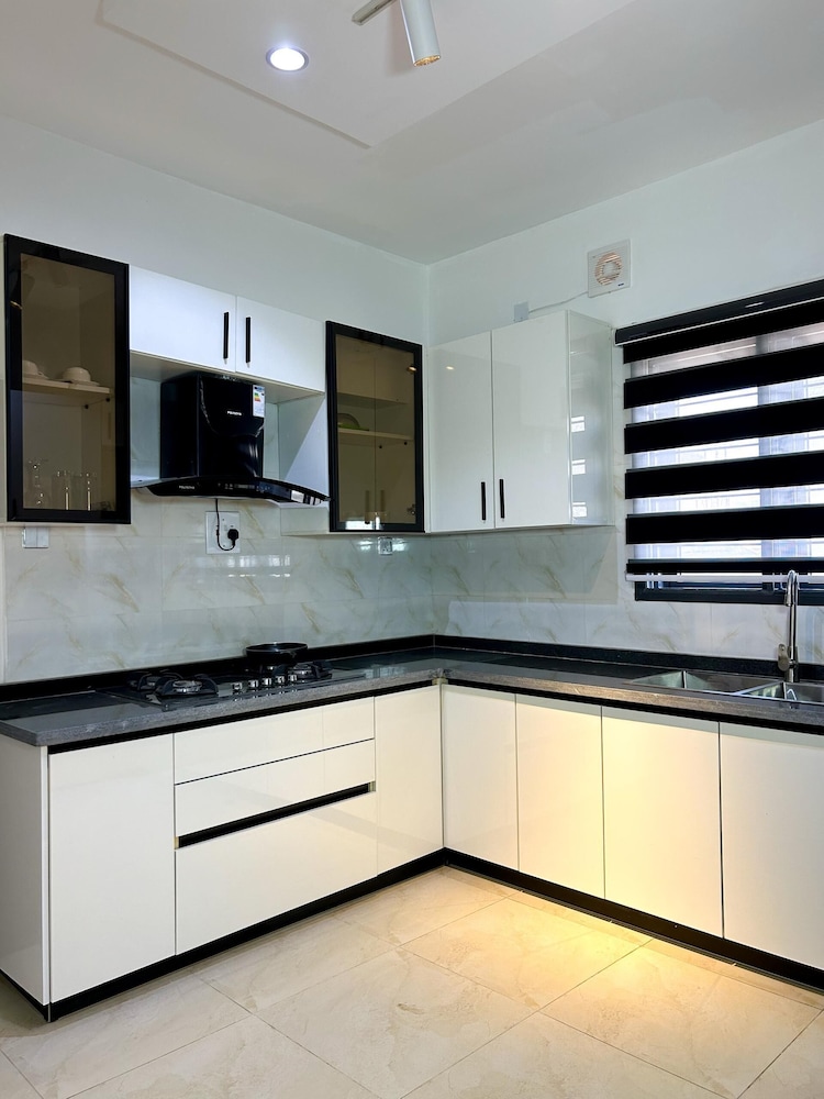 Nook and Cranny Apartment