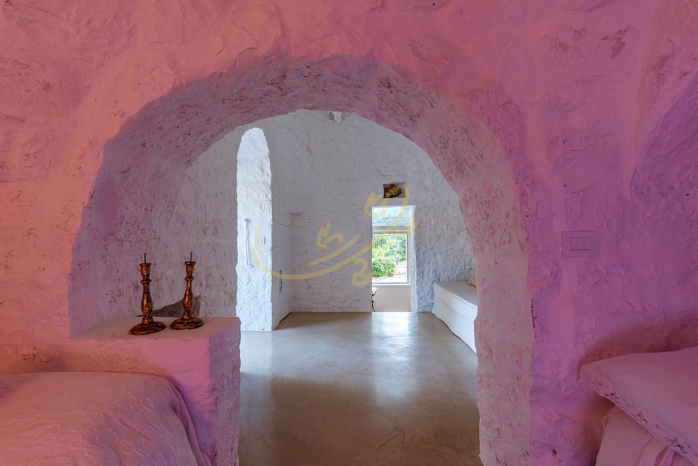 TD Trulli Vittoriani Charme and Pure Nature w Pool
